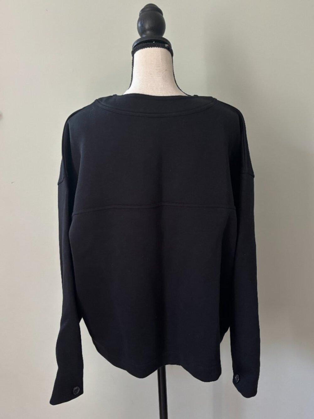 Banana Republic Black Scuba Split-Neck Sweatshirt Large NWT - Picture 3 of 7